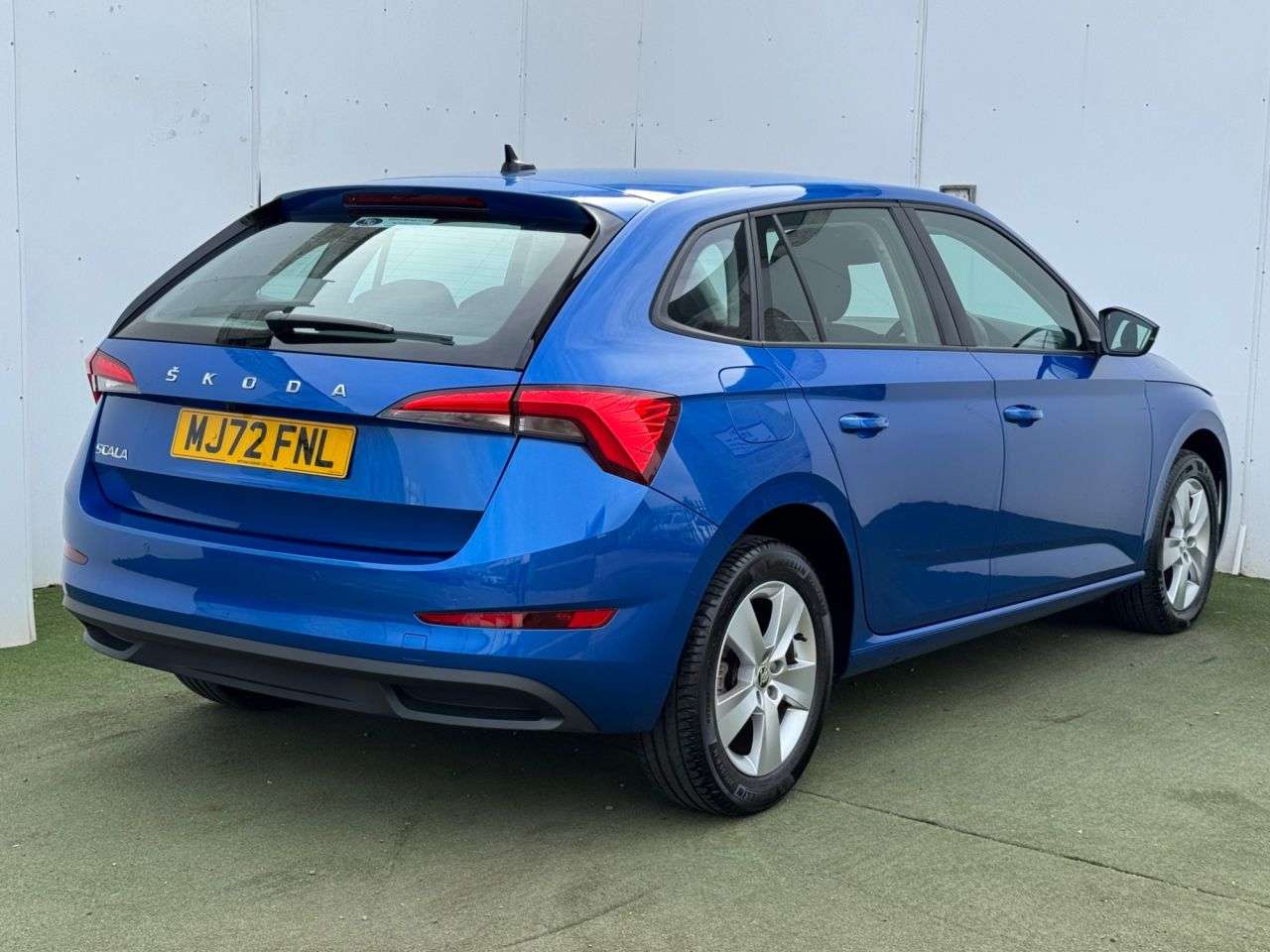 A 2023 SKODA SCALA 1.0 TSI SE Hatchback 5dr Petrol Manual Euro 6 (s/s) (95 ps) A 2023 SKODA SCALA 1.0 TSI SE Hatchback 5dr Petrol Manual Euro 6 (s/s) (95 ps)