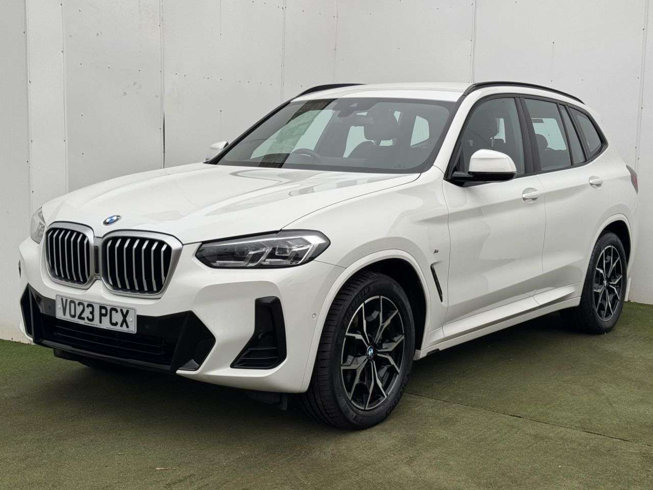 A 2023 BMW X3 2.0 20i MHT M Sport SUV 5dr Petrol Hybrid Auto xDrive Euro 6 (s/s) (184 ps) A 2023 BMW X3 2.0 20i MHT M Sport SUV 5dr Petrol Hybrid Auto xDrive Euro 6 (s/s) (184 ps)