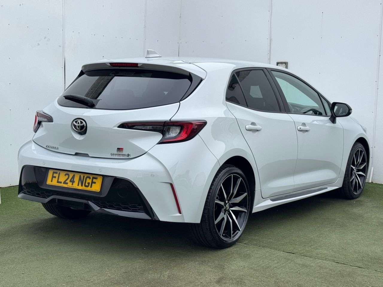 A 2024 TOYOTA COROLLA 1.8 VVT-h GR SPORT Hatchback 5dr Petrol Hybrid CVT Euro 6 (s/s) (140 ps) A 2024 TOYOTA COROLLA 1.8 VVT-h GR SPORT Hatchback 5dr Petrol Hybrid CVT Euro 6 (s/s) (140 ps)