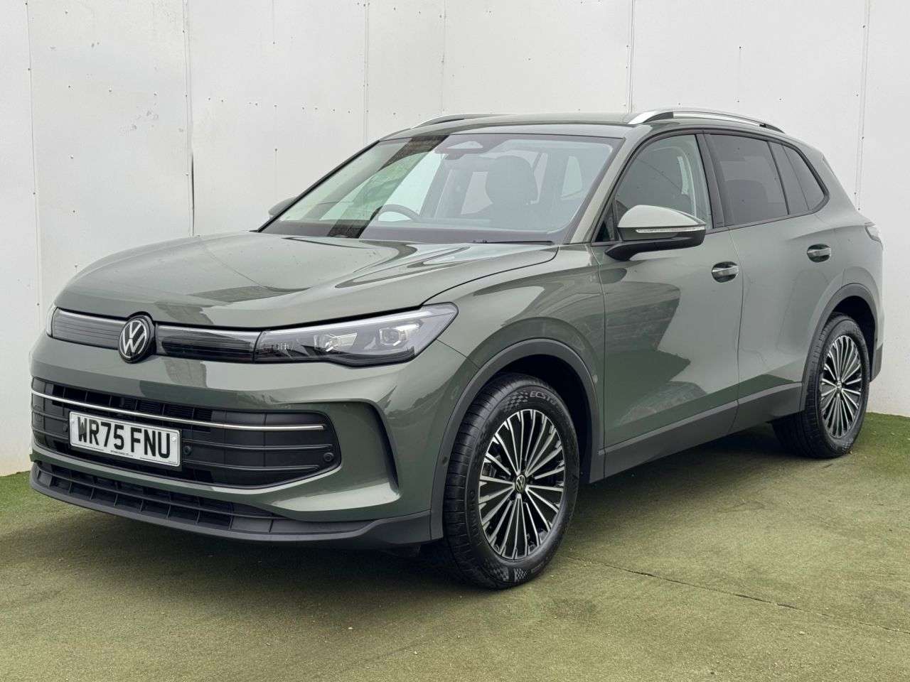 A 2025 VOLKSWAGEN TIGUAN 1.5 eTSi MHEV Match SUV 5dr Petrol Hybrid DSG Euro6 A 2025 VOLKSWAGEN TIGUAN 1.5 eTSi MHEV Match SUV 5dr Petrol Hybrid DSG Euro6
