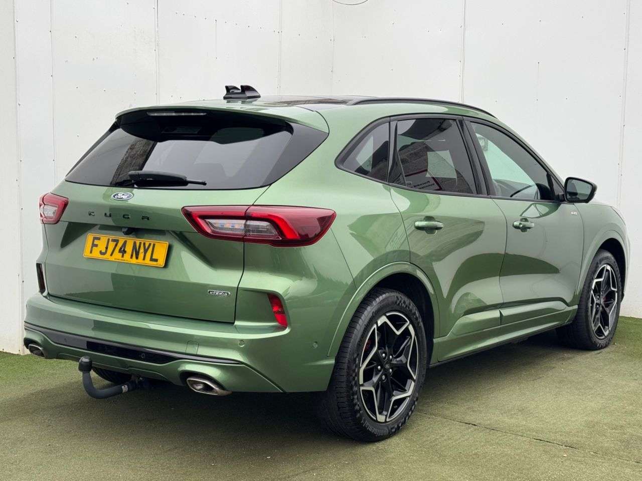 A 2024 FORD KUGA 2.5 Duratec 14.4kWh ST-Line X SUV 5dr Petrol Plug-in Hybrid CVT Euro 6 (s/s A 2024 FORD KUGA 2.5 Duratec 14.4kWh ST-Line X SUV 5dr Petrol Plug-in Hybrid CVT Euro 6 (s/s