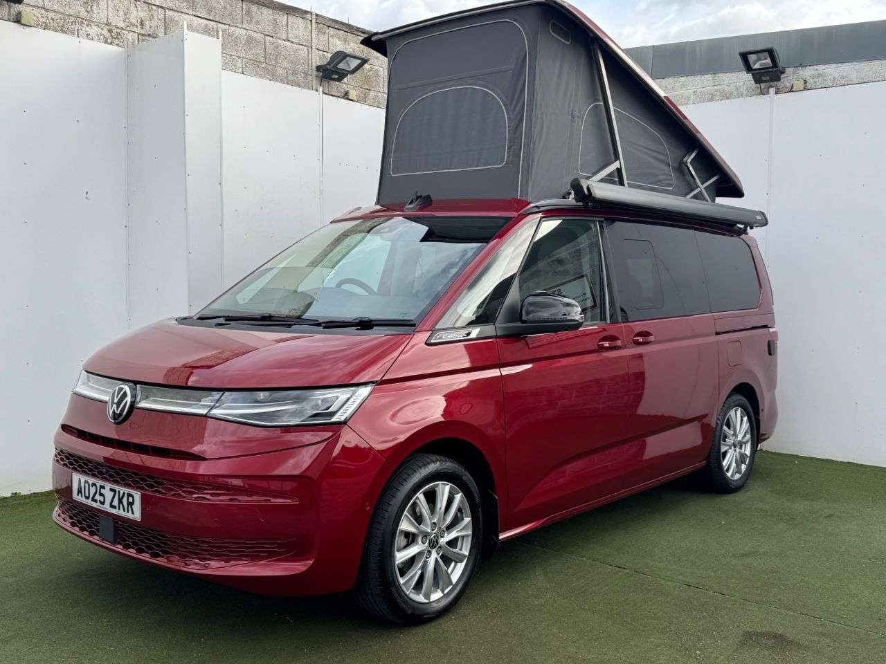 A 2025 VOLKSWAGEN CALIFORNIA 2.0 TDI Ocean Camper 4dr Diesel DSG Euro 6 (s/s) (150 ps) A 2025 VOLKSWAGEN CALIFORNIA 2.0 TDI Ocean Camper 4dr Diesel DSG Euro 6 (s/s) (150 ps)