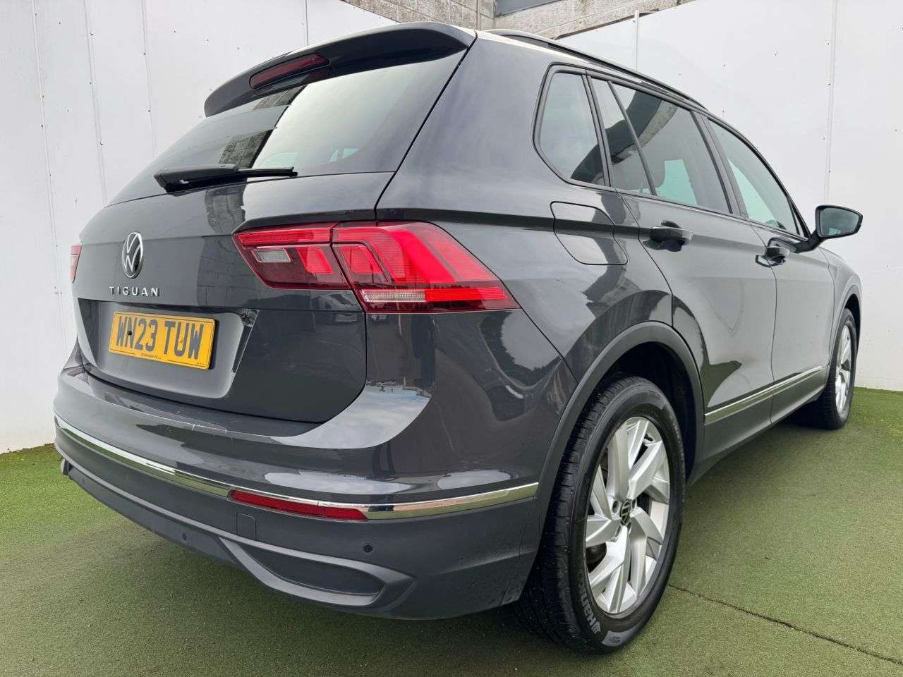2023 VOLKSWAGEN TIGUAN 2023 VOLKSWAGEN TIGUAN