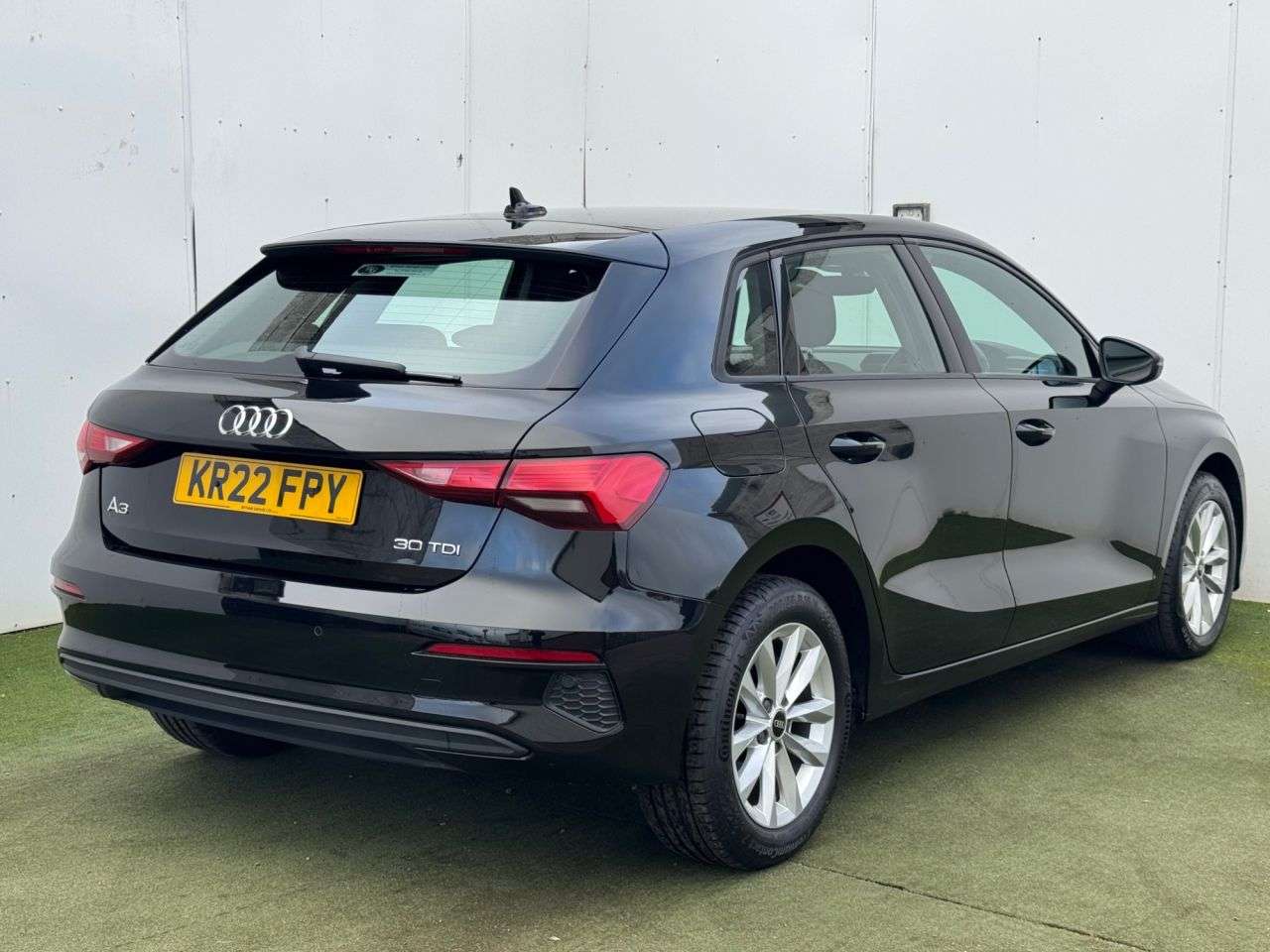 A 2022 AUDI A3 2.0 TDI 30 Technik Sportback 5dr Diesel Manual Euro 6 (s/s) (116 ps) A 2022 AUDI A3 2.0 TDI 30 Technik Sportback 5dr Diesel Manual Euro 6 (s/s) (116 ps)