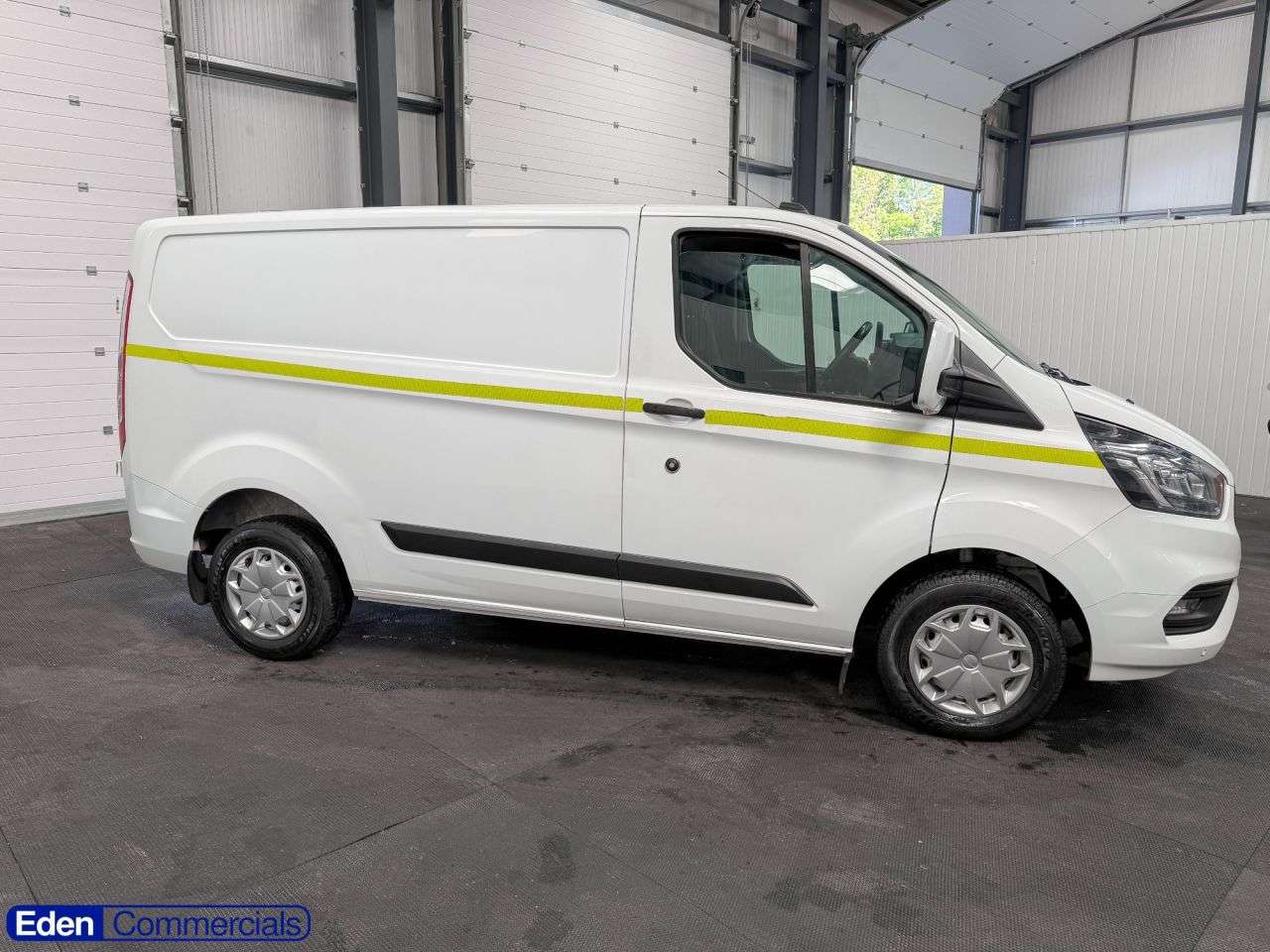 A 2021 FORD TRANSIT CUSTOM 280 TREND P/V ECOBLUE A 2021 FORD TRANSIT CUSTOM 280 TREND P/V ECOBLUE
