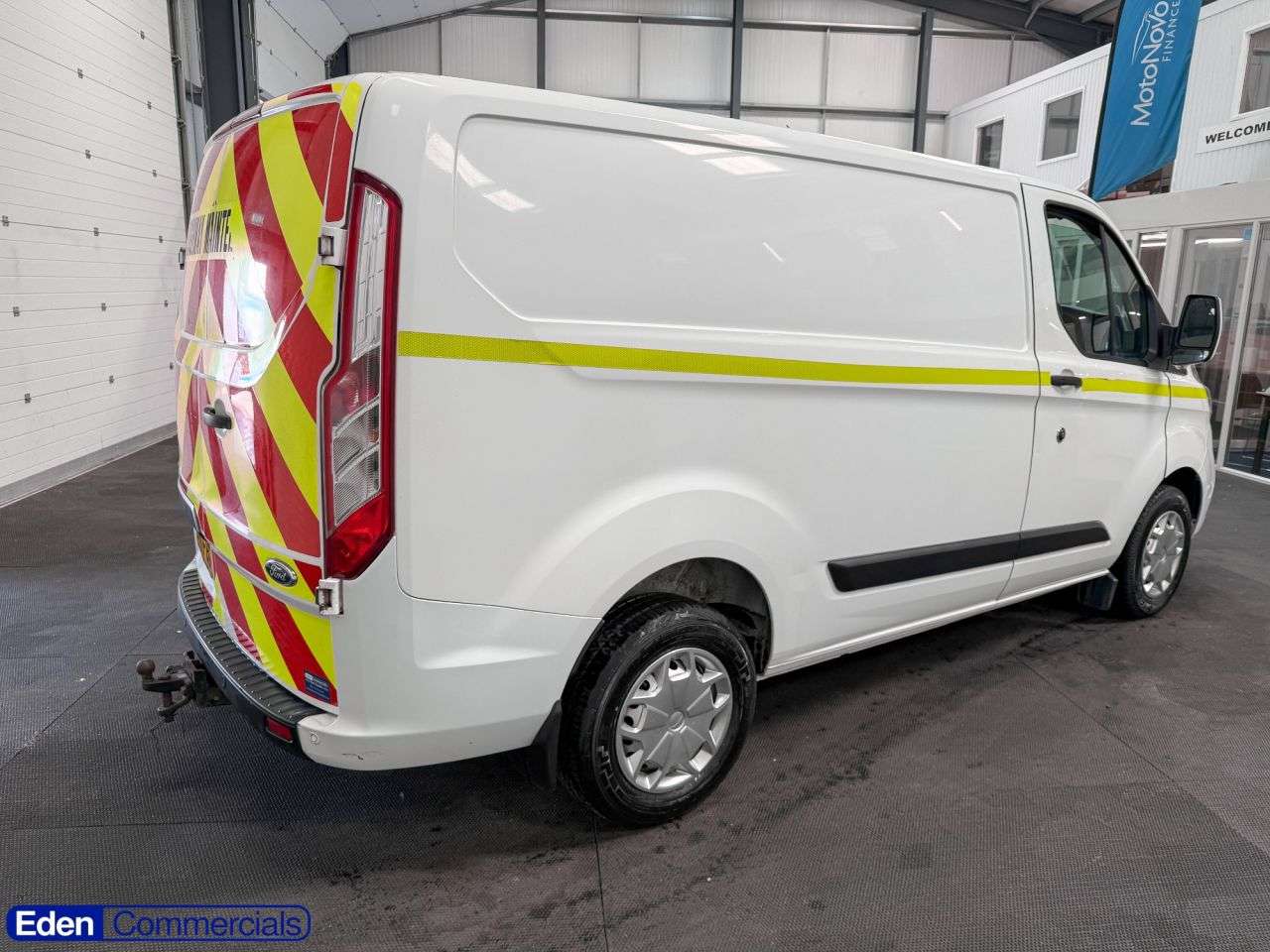 A 2021 FORD TRANSIT CUSTOM 280 TREND P/V ECOBLUE A 2021 FORD TRANSIT CUSTOM 280 TREND P/V ECOBLUE