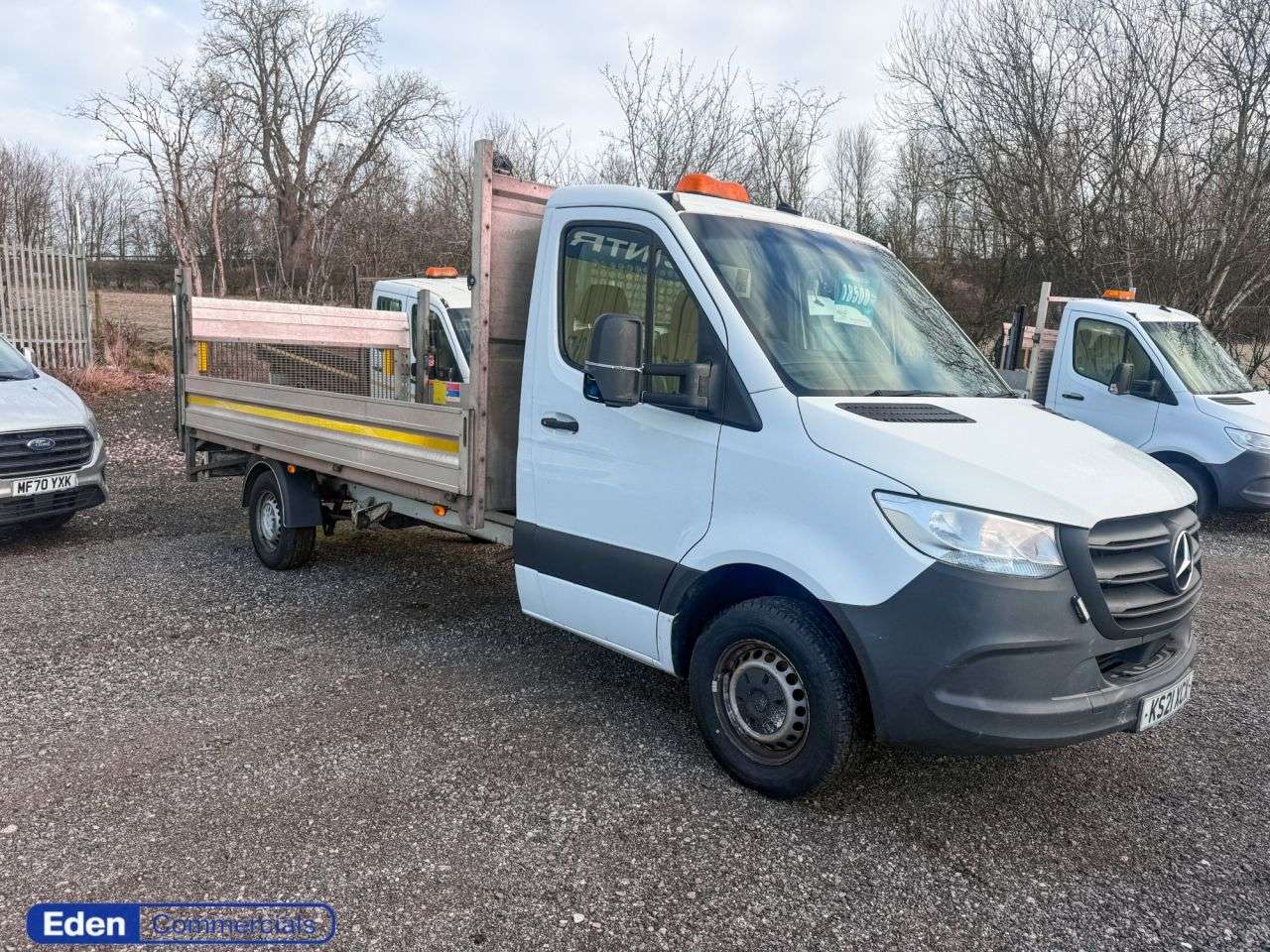 A 2021 MERCEDES-BENZ SPRINTER 2.0 315 CDI PROGRESSIVE 5d 148 BHP TM DROPSIDE WITH TAIL LIFT REVERSE CAMER A 2021 MERCEDES-BENZ SPRINTER 2.0 315 CDI PROGRESSIVE 5d 148 BHP TM DROPSIDE WITH TAIL LIFT REVERSE CAMER