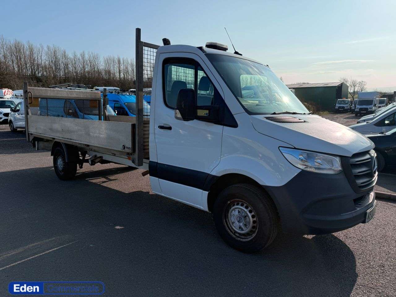 A 2020 MERCEDES-BENZ SPRINTER 2.1 316 CDI 5d 161 BHP LWB DROPSIDE 161 BHP LWB TM DROPSIDE - REVERSE CAM A 2020 MERCEDES-BENZ SPRINTER 2.1 316 CDI 5d 161 BHP LWB DROPSIDE 161 BHP LWB TM DROPSIDE - REVERSE CAM