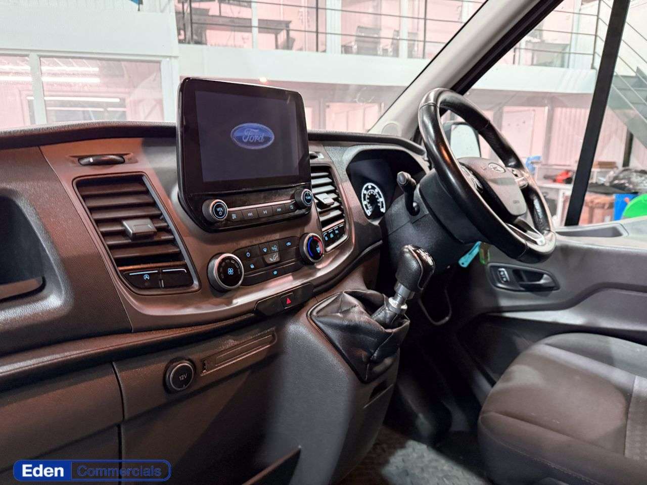 A 2021 FORD TRANSIT 2.0 350 TREND P/V ECOBLUE 5d 129 BHP A 2021 FORD TRANSIT 2.0 350 TREND P/V ECOBLUE 5d 129 BHP