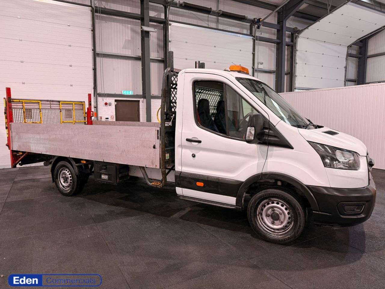 A 2020 FORD TRANSIT 2.0 350 LEADER CRC ECOBLUE 129 BHP DROPSIDE WITH TAIL LIFT TOW BAR + REVERS A 2020 FORD TRANSIT 2.0 350 LEADER CRC ECOBLUE 129 BHP DROPSIDE WITH TAIL LIFT TOW BAR + REVERS