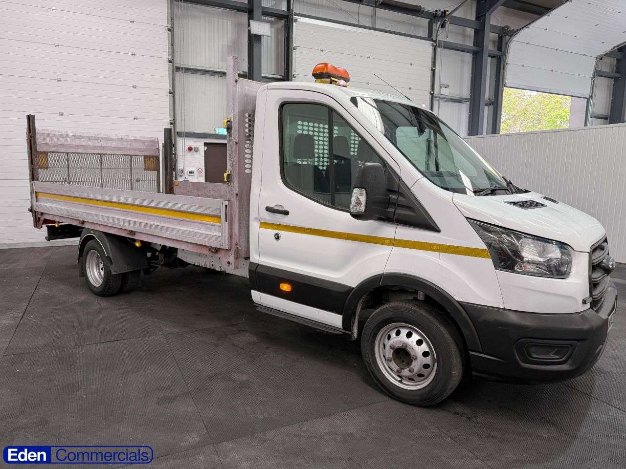 A 2022 FORD TRANSIT 2.0 350 EcoBlue HDT Leader Chassis Cab 2dr Diesel Manual RWD L4 Euro 6 (s/s A 2022 FORD TRANSIT 2.0 350 EcoBlue HDT Leader Chassis Cab 2dr Diesel Manual RWD L4 Euro 6 (s/s