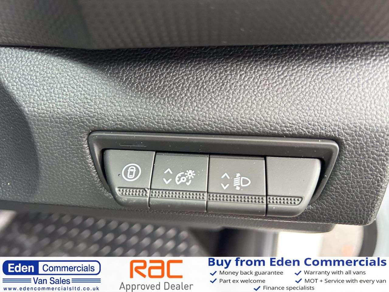 2024 RENAULT TRAFIC 2024 RENAULT TRAFIC