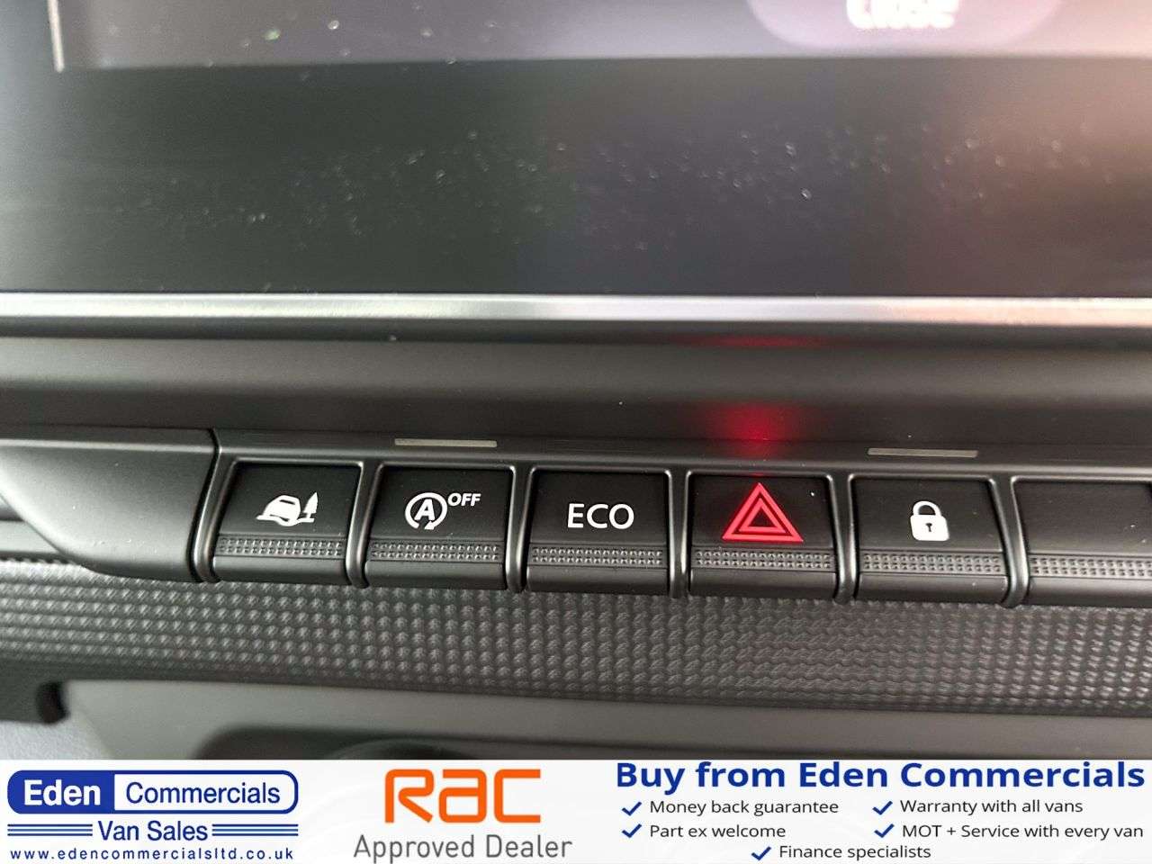 2024 RENAULT TRAFIC 2024 RENAULT TRAFIC