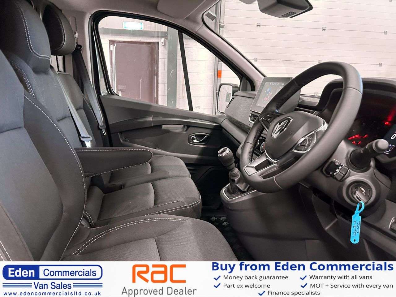 2024 RENAULT TRAFIC 2024 RENAULT TRAFIC