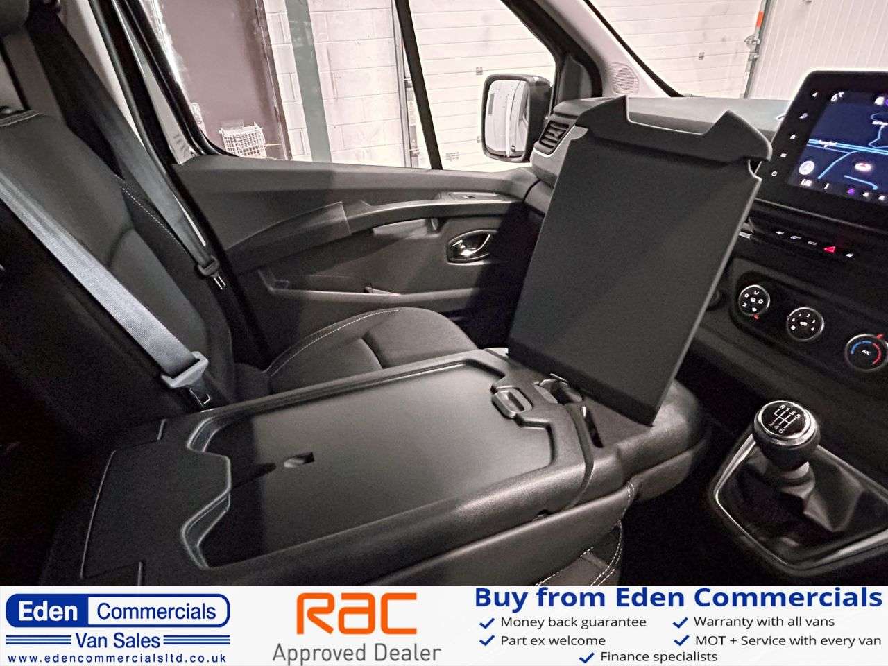 2024 RENAULT TRAFIC 2024 RENAULT TRAFIC