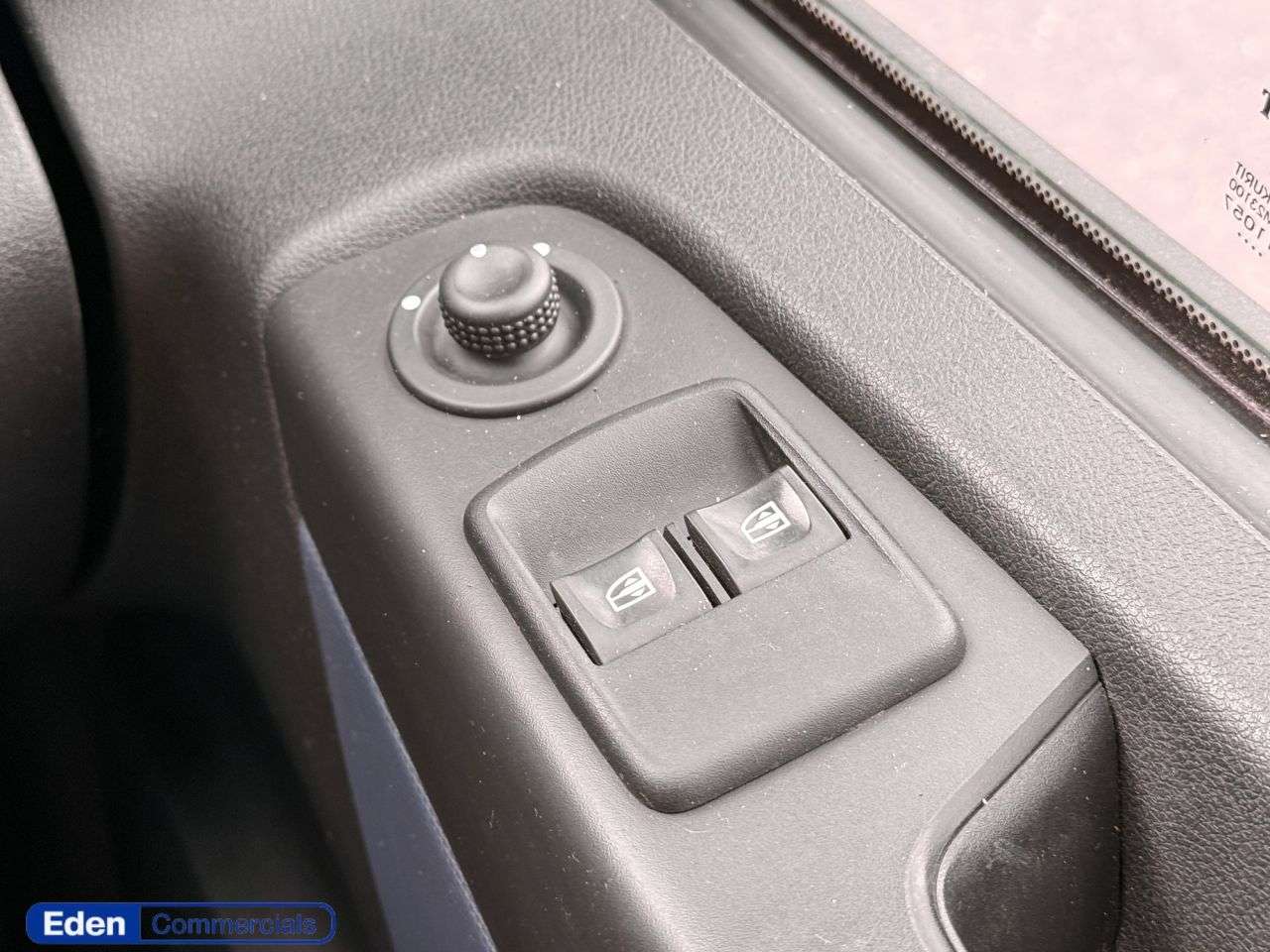 2015 VAUXHALL VIVARO 2015 VAUXHALL VIVARO