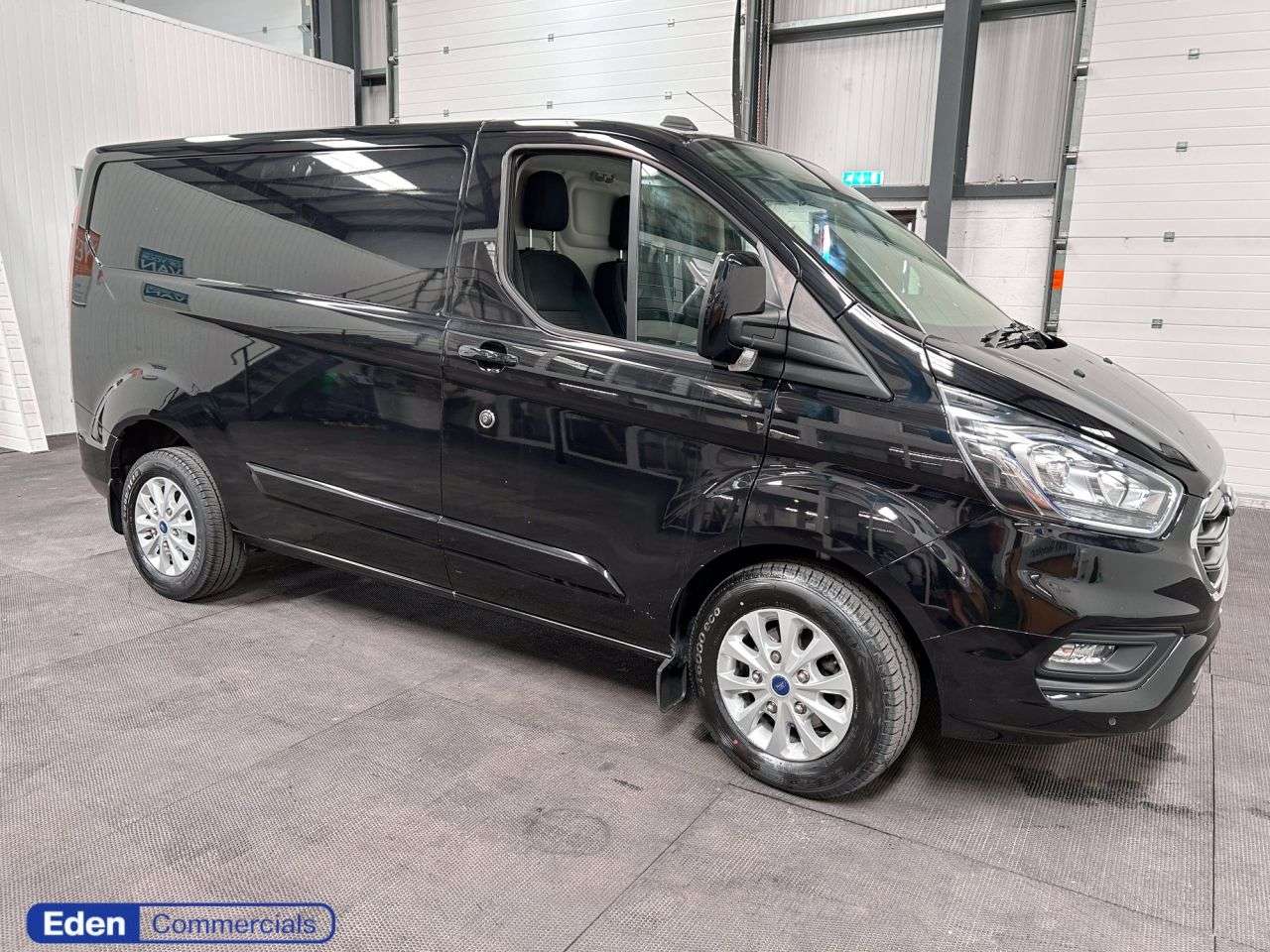 A 2023 FORD TRANSIT CUSTOM 2.0 320 EcoBlue Limited Auto L1 H1 SIX SEATS + AIR CON A 2023 FORD TRANSIT CUSTOM 2.0 320 EcoBlue Limited Auto L1 H1 SIX SEATS + AIR CON