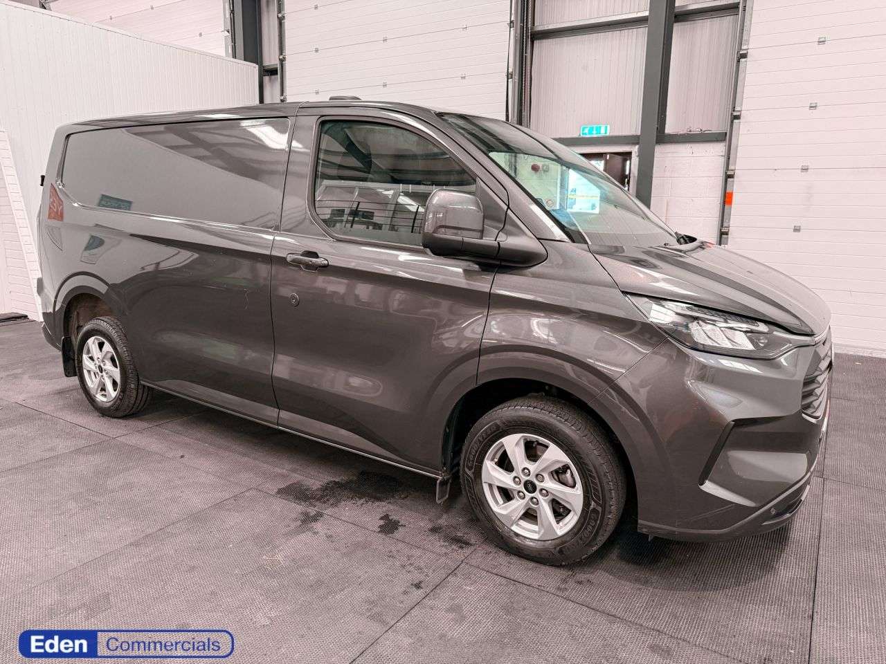 A 2024 FORD TRANSIT CUSTOM 2.0 300 EcoBlue Limited L1 H1 Euro 6 * AIR CON * LONG FORD WARRANTY 2027 A 2024 FORD TRANSIT CUSTOM 2.0 300 EcoBlue Limited L1 H1 Euro 6 * AIR CON * LONG FORD WARRANTY 2027