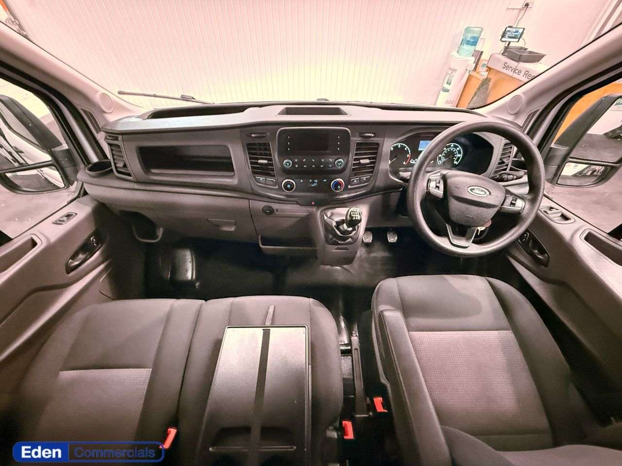 A 2022 FORD TRANSIT 2.0 350 EcoBlue Leader FWD L3 H2 (130 ps) * WELFARE * WELFARE + TOILET A 2022 FORD TRANSIT 2.0 350 EcoBlue Leader FWD L3 H2 (130 ps) * WELFARE * WELFARE + TOILET