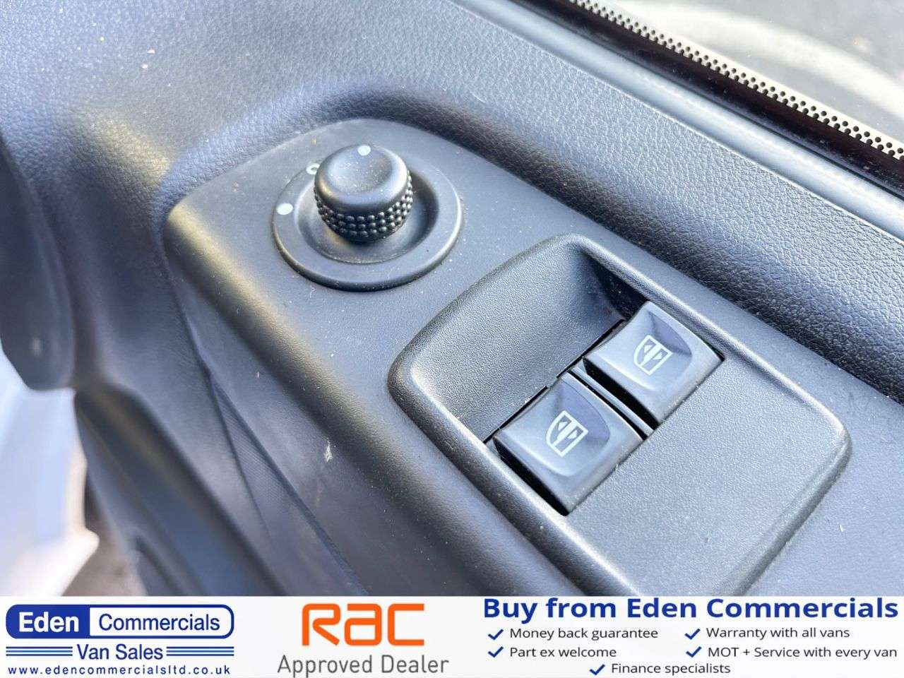 2016 VAUXHALL VIVARO 2016 VAUXHALL VIVARO