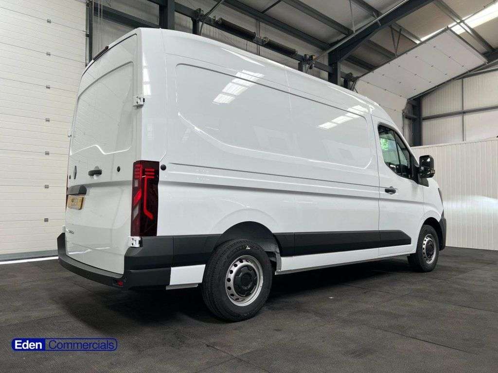 A 2025 RENAULT MASTER 2.0 dCi MM35 Advance Panel Van 5dr Diesel Manual L2 H2 Euro 6 (s/s) (150 ps A 2025 RENAULT MASTER 2.0 dCi MM35 Advance Panel Van 5dr Diesel Manual L2 H2 Euro 6 (s/s) (150 ps