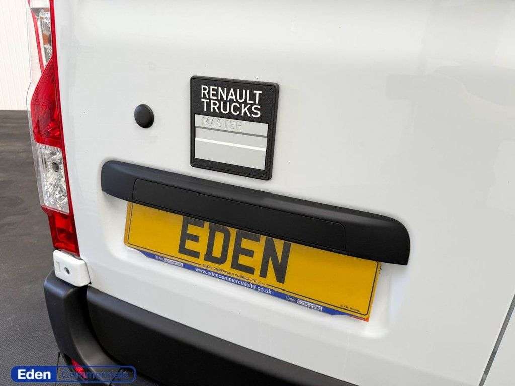 2025 RENAULT MASTER 2025 RENAULT MASTER