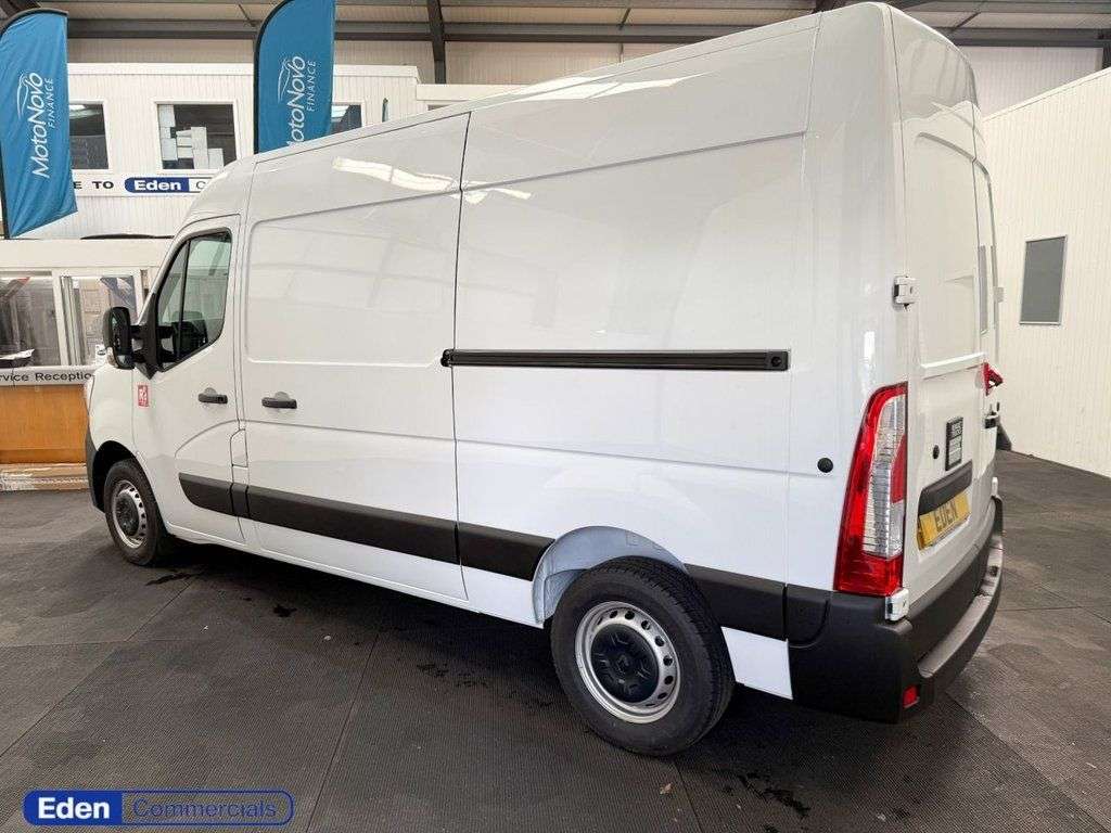 2025 RENAULT MASTER 2025 RENAULT MASTER