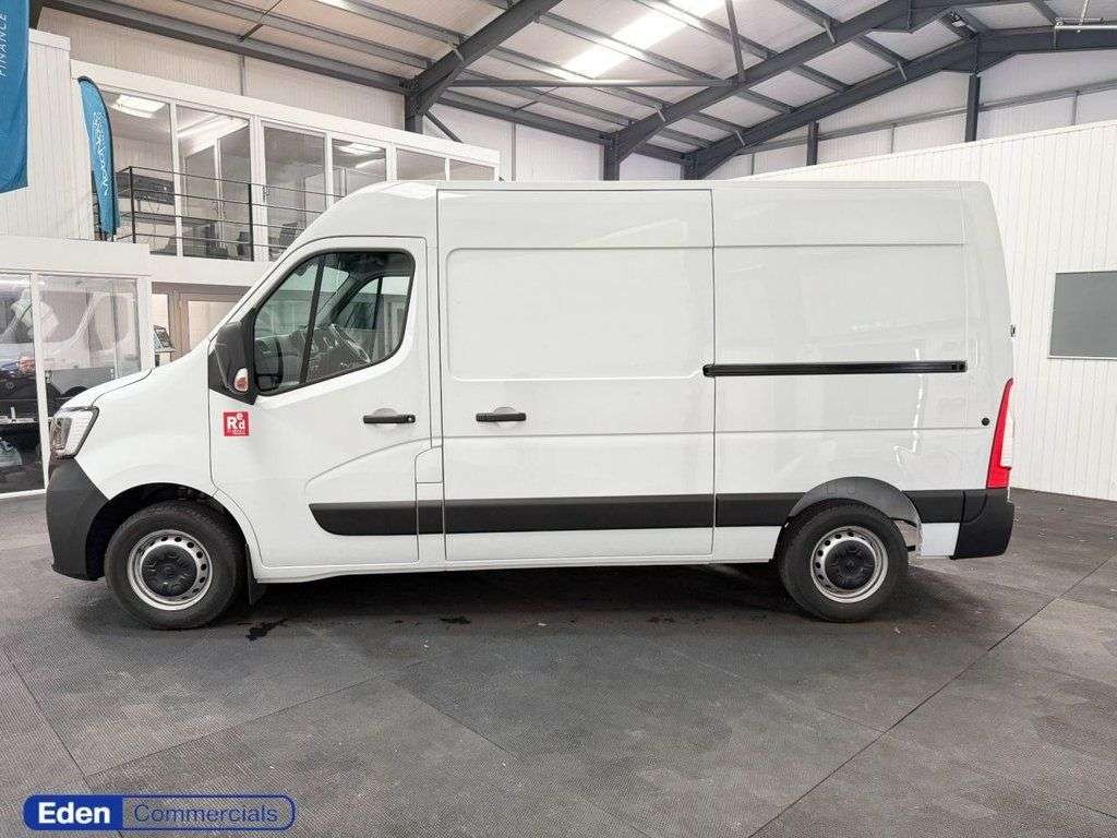 2025 RENAULT MASTER 2025 RENAULT MASTER