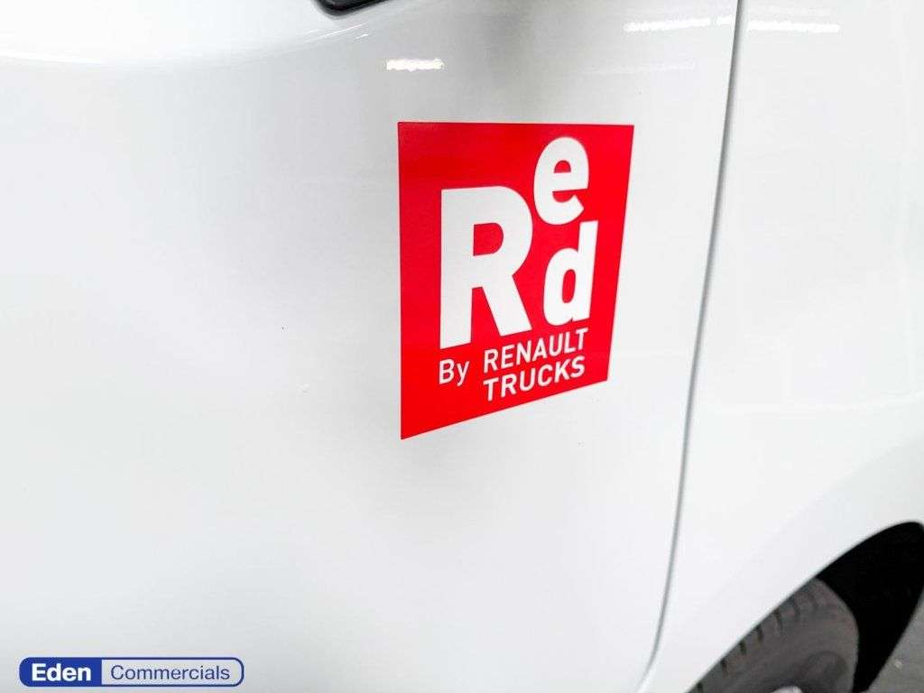 2025 RENAULT MASTER 2025 RENAULT MASTER