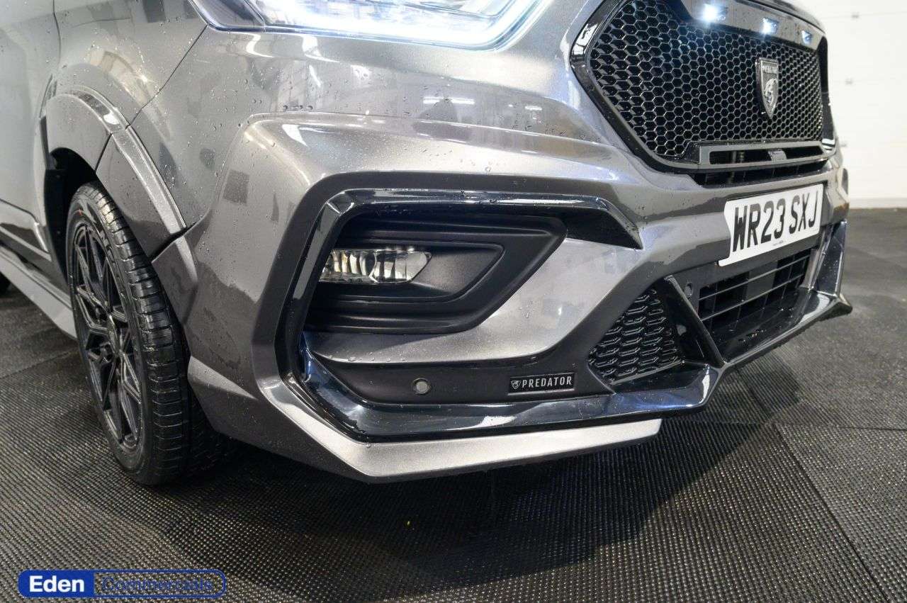 A 2023 FORD TRANSIT CUSTOM 2.0 320 EcoBlue Limited Crew Van Auto L2 H1 Euro 6 (170 ps) * 6 SEAT CREW V A 2023 FORD TRANSIT CUSTOM 2.0 320 EcoBlue Limited Crew Van Auto L2 H1 Euro 6 (170 ps) * 6 SEAT CREW V