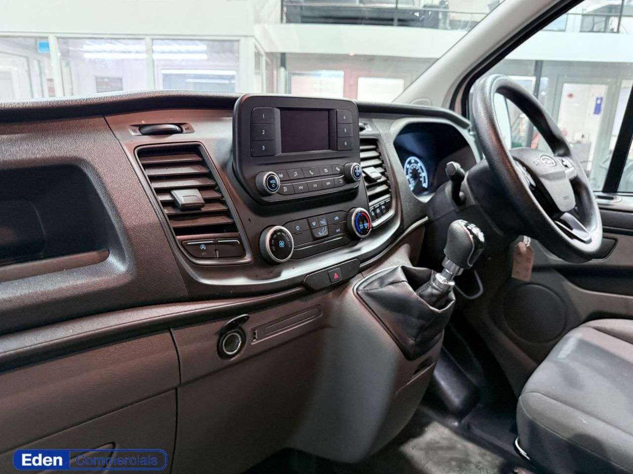 A 2023 FORD TRANSIT CUSTOM 2.0 300 EcoBlue Leader L2 H1 Euro 6 (130 ps) * AIR CON * FORD WARRANTY UNTI A 2023 FORD TRANSIT CUSTOM 2.0 300 EcoBlue Leader L2 H1 Euro 6 (130 ps) * AIR CON * FORD WARRANTY UNTI