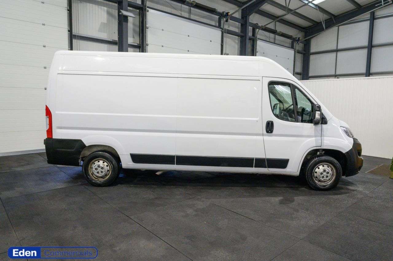 A 2023 CITROEN RELAY 2.2 BlueHDi 35 Enterprise L3 High Roof Euro 6 (s/s) (140 ps) AIR CON + SAT A 2023 CITROEN RELAY 2.2 BlueHDi 35 Enterprise L3 High Roof Euro 6 (s/s) (140 ps) AIR CON + SAT
