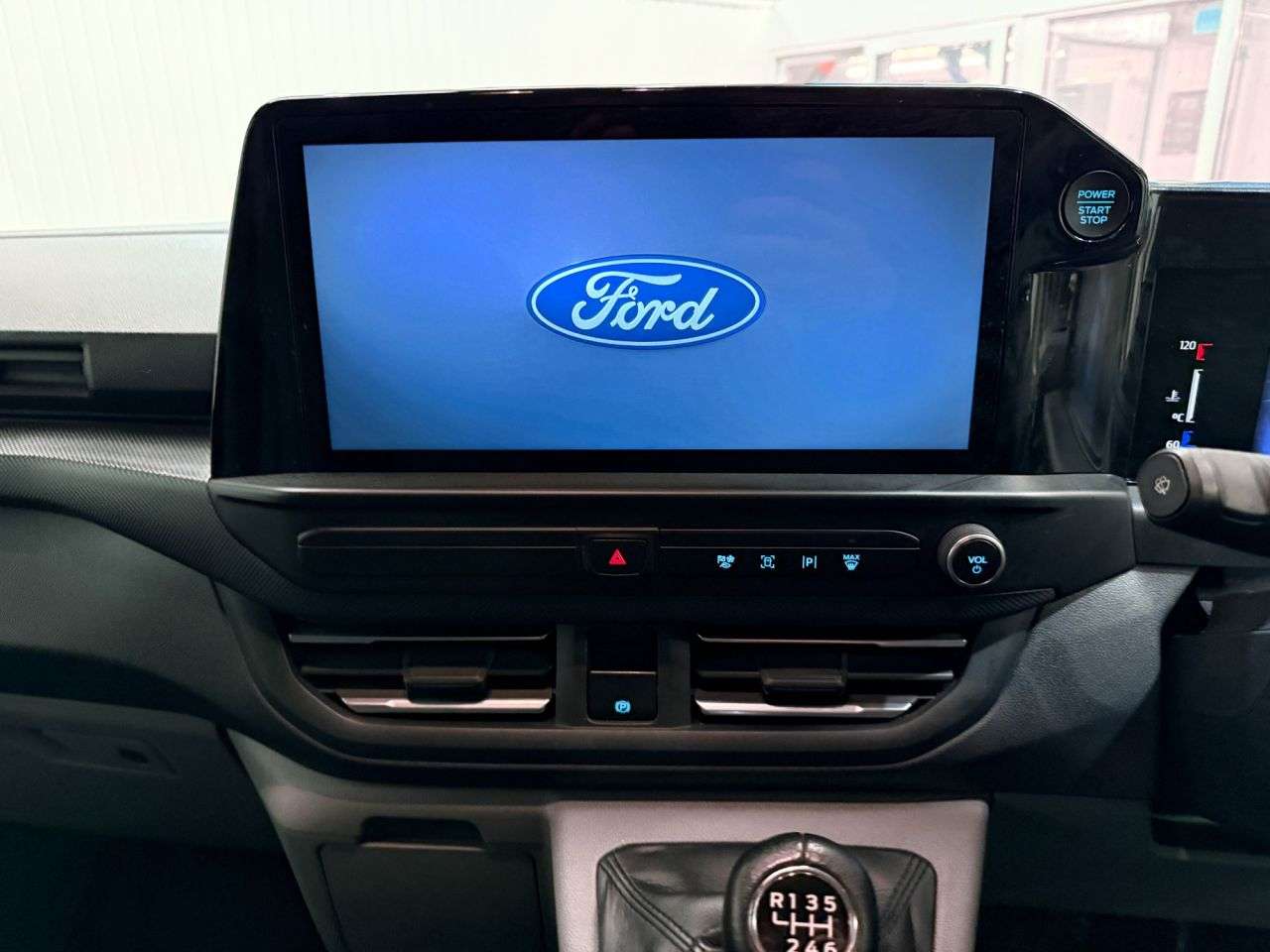 2024 FORD TRANSIT CUSTOM 2024 FORD TRANSIT CUSTOM