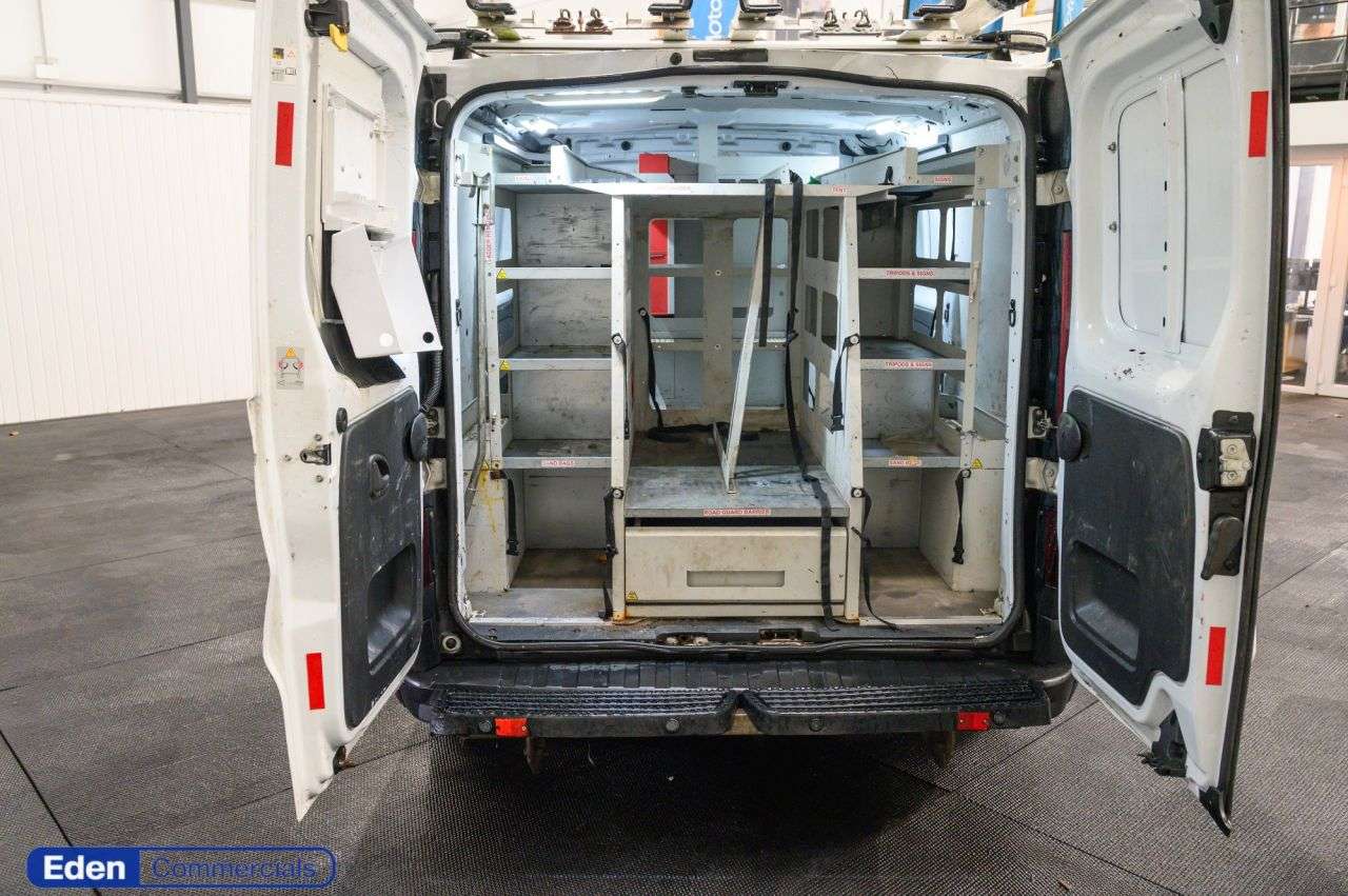 A 2016 VAUXHALL VIVARO 1.6 CDTi 2900 ecoFLEX L1 H1 Euro 5 (s/s) (90 ps) * EX BT * EX BT + RAC APPR A 2016 VAUXHALL VIVARO 1.6 CDTi 2900 ecoFLEX L1 H1 Euro 5 (s/s) (90 ps) * EX BT * EX BT + RAC APPR