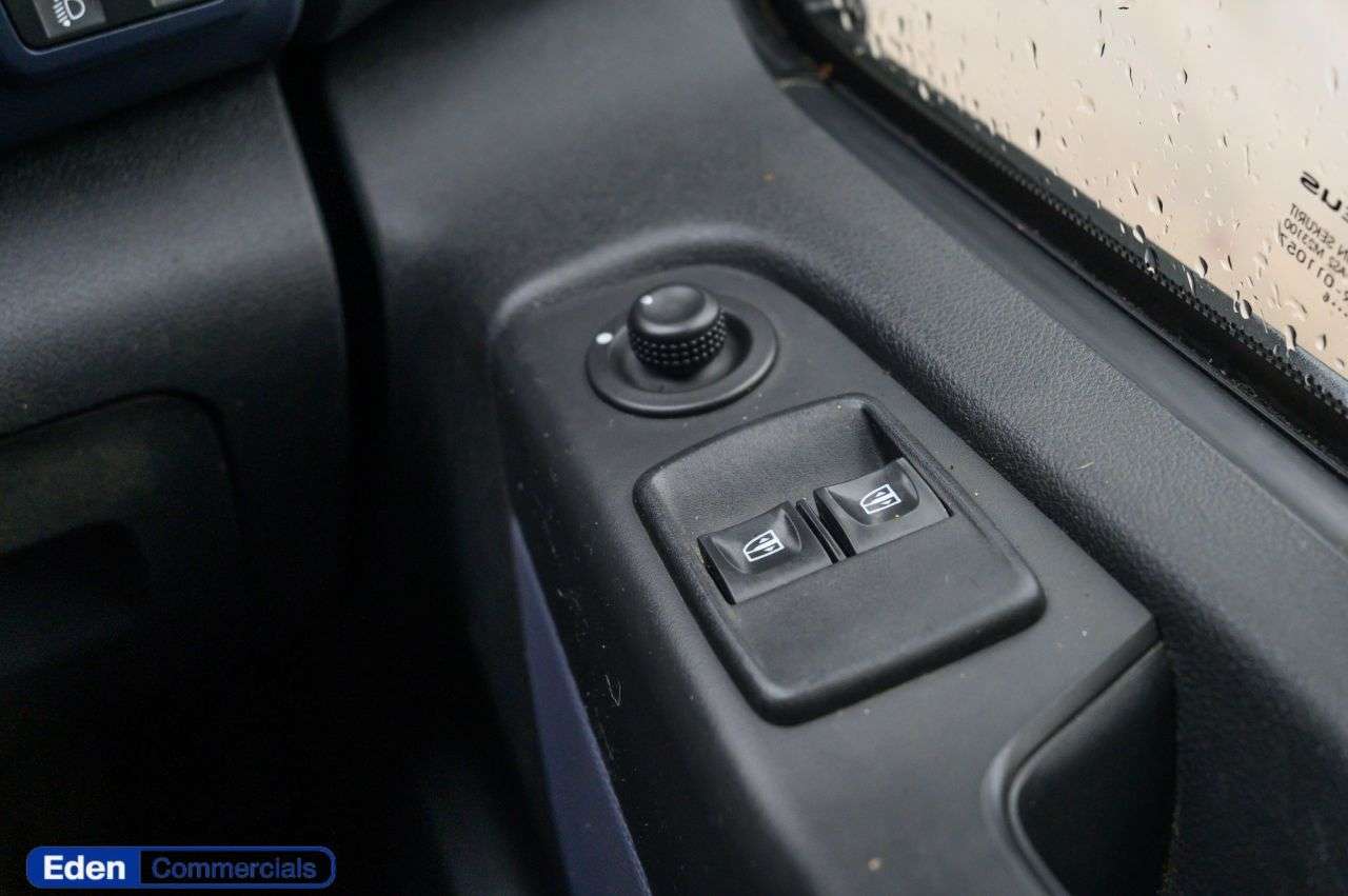 2016 VAUXHALL VIVARO 2016 VAUXHALL VIVARO