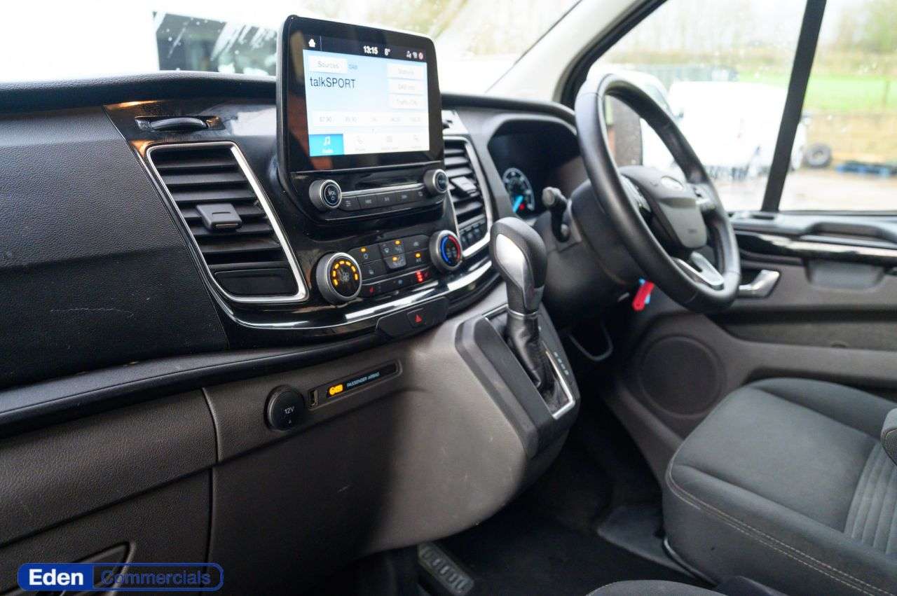 A 2022 FORD TRANSIT CUSTOM 2.0 320 EcoBlue Limited Crew Van Double Cab Auto L1 H1 Euro 6 (170 ps) A 2022 FORD TRANSIT CUSTOM 2.0 320 EcoBlue Limited Crew Van Double Cab Auto L1 H1 Euro 6 (170 ps)