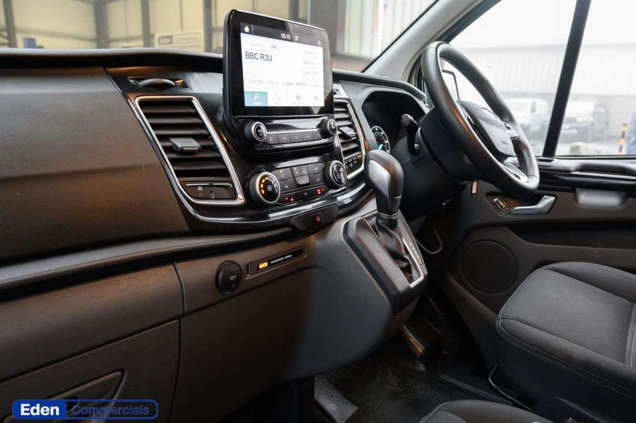 A 2023 FORD TRANSIT CUSTOM 2.0 320 EcoBlue Limited Auto L2 H1 Euro 6 (170 ps) FORD WARRANTY SEPT 2027 A 2023 FORD TRANSIT CUSTOM 2.0 320 EcoBlue Limited Auto L2 H1 Euro 6 (170 ps) FORD WARRANTY SEPT 2027