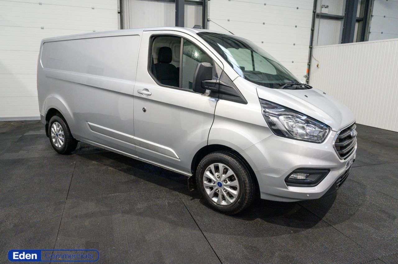 A 2023 FORD TRANSIT CUSTOM 2.0 320 EcoBlue Limited Auto L2 H1 Euro 6 (170 ps) FORD WARRANTY SEPT 2027 A 2023 FORD TRANSIT CUSTOM 2.0 320 EcoBlue Limited Auto L2 H1 Euro 6 (170 ps) FORD WARRANTY SEPT 2027