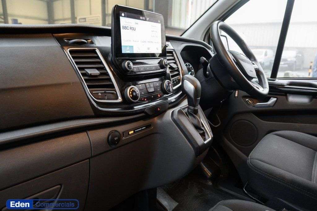 A 2023 FORD TRANSIT CUSTOM 2.0 320 EcoBlue Limited Auto L1 H1 (170 ps) FORD WARRANTY UNTIL SEP 2026 A 2023 FORD TRANSIT CUSTOM 2.0 320 EcoBlue Limited Auto L1 H1 (170 ps) FORD WARRANTY UNTIL SEP 2026