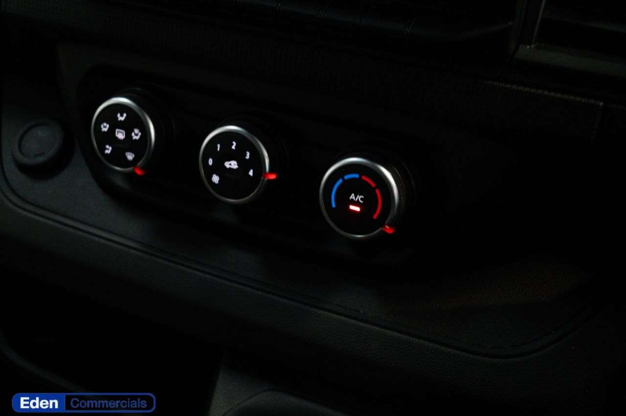 2023 RENAULT TRAFIC 2023 RENAULT TRAFIC