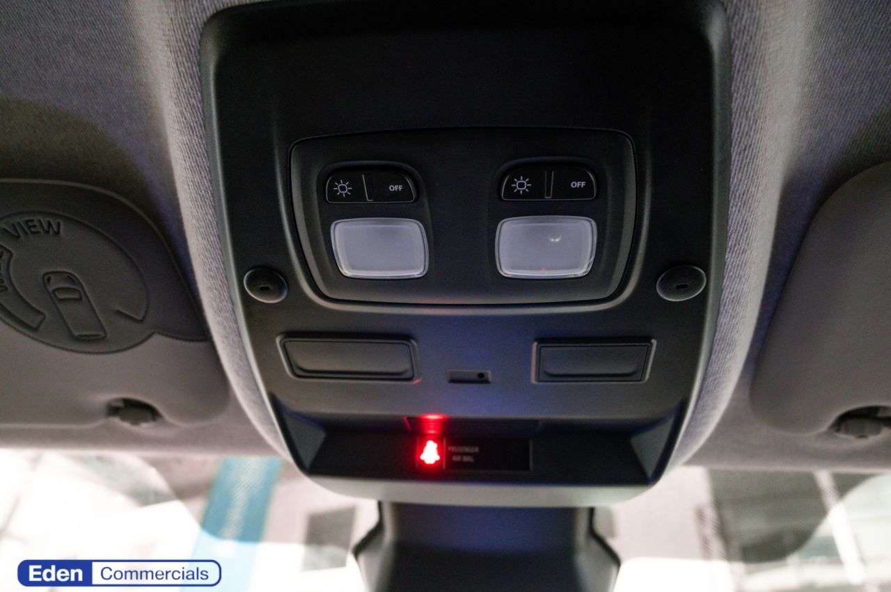 2023 RENAULT TRAFIC 2023 RENAULT TRAFIC