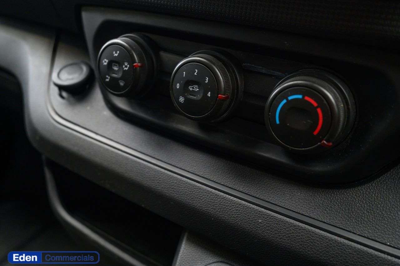 2023 RENAULT TRAFIC 2023 RENAULT TRAFIC