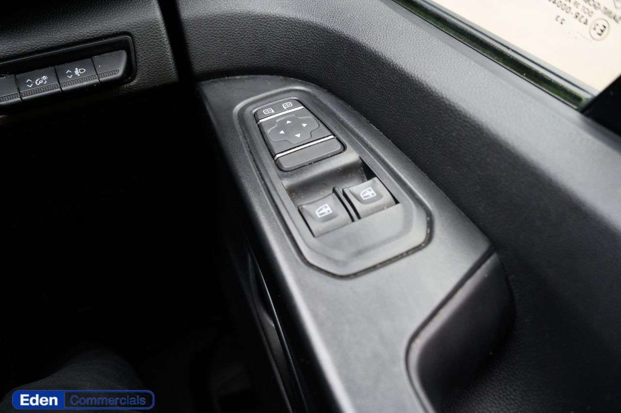 2023 RENAULT TRAFIC 2023 RENAULT TRAFIC