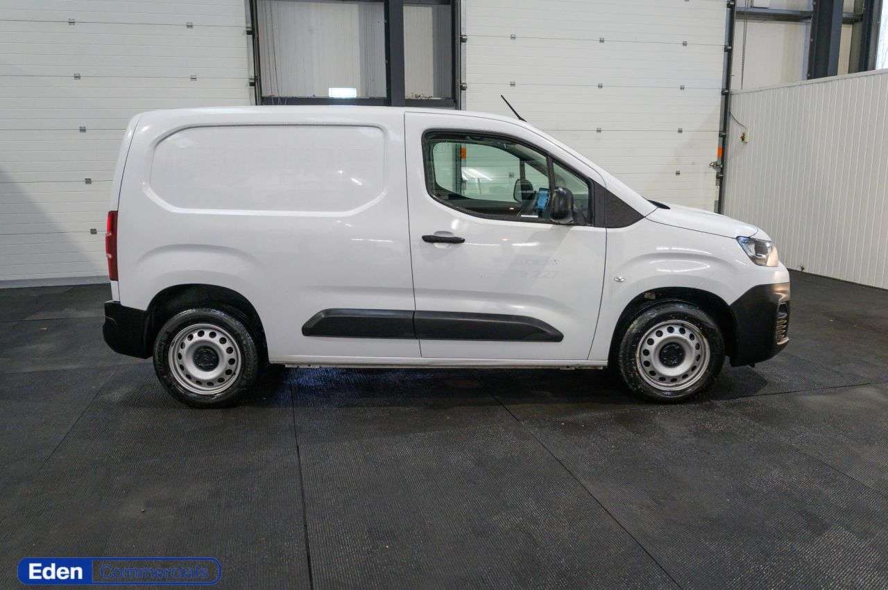 A 2023 CITROEN BERLINGO 1.5 BlueHDi 1000 Enterprise Edition M SWB Euro 6 AIR CON + EURO 6 + UK DELI A 2023 CITROEN BERLINGO 1.5 BlueHDi 1000 Enterprise Edition M SWB Euro 6 AIR CON + EURO 6 + UK DELI