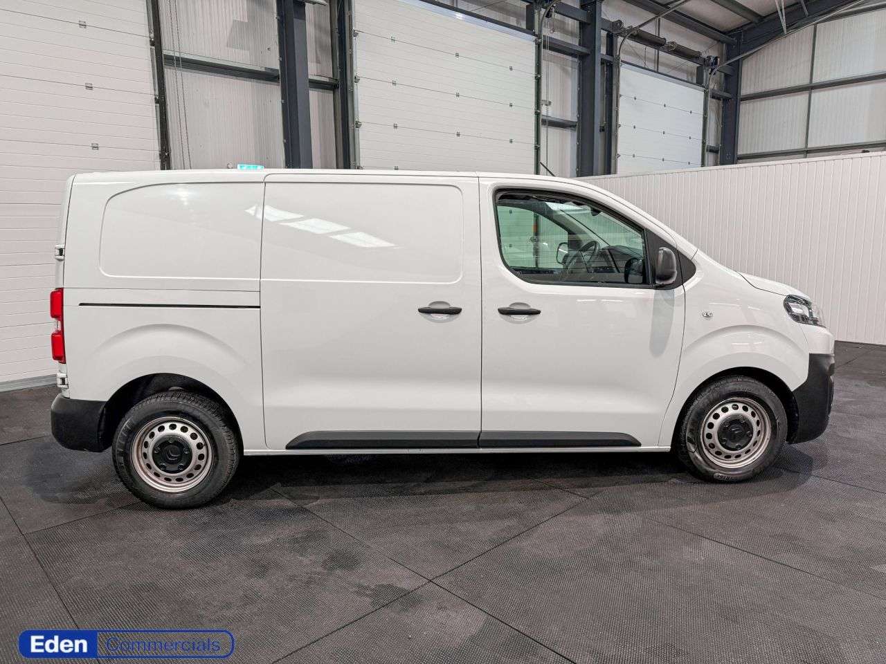 A 2023 CITROEN DISPATCH 2.0 BlueHDi 1400 Enterprise Edition M FWD Euro 6 AIR CON + MEDIA SCREEN A 2023 CITROEN DISPATCH 2.0 BlueHDi 1400 Enterprise Edition M FWD Euro 6 AIR CON + MEDIA SCREEN