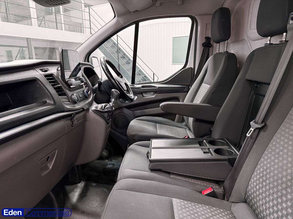 A 2018 FORD TRANSIT CUSTOM 2.0 300 EcoBlue Trend Panel Van 5dr Diesel Manual L2 H1 Euro 6 (105 ps) FOR A 2018 FORD TRANSIT CUSTOM 2.0 300 EcoBlue Trend Panel Van 5dr Diesel Manual L2 H1 Euro 6 (105 ps) FOR