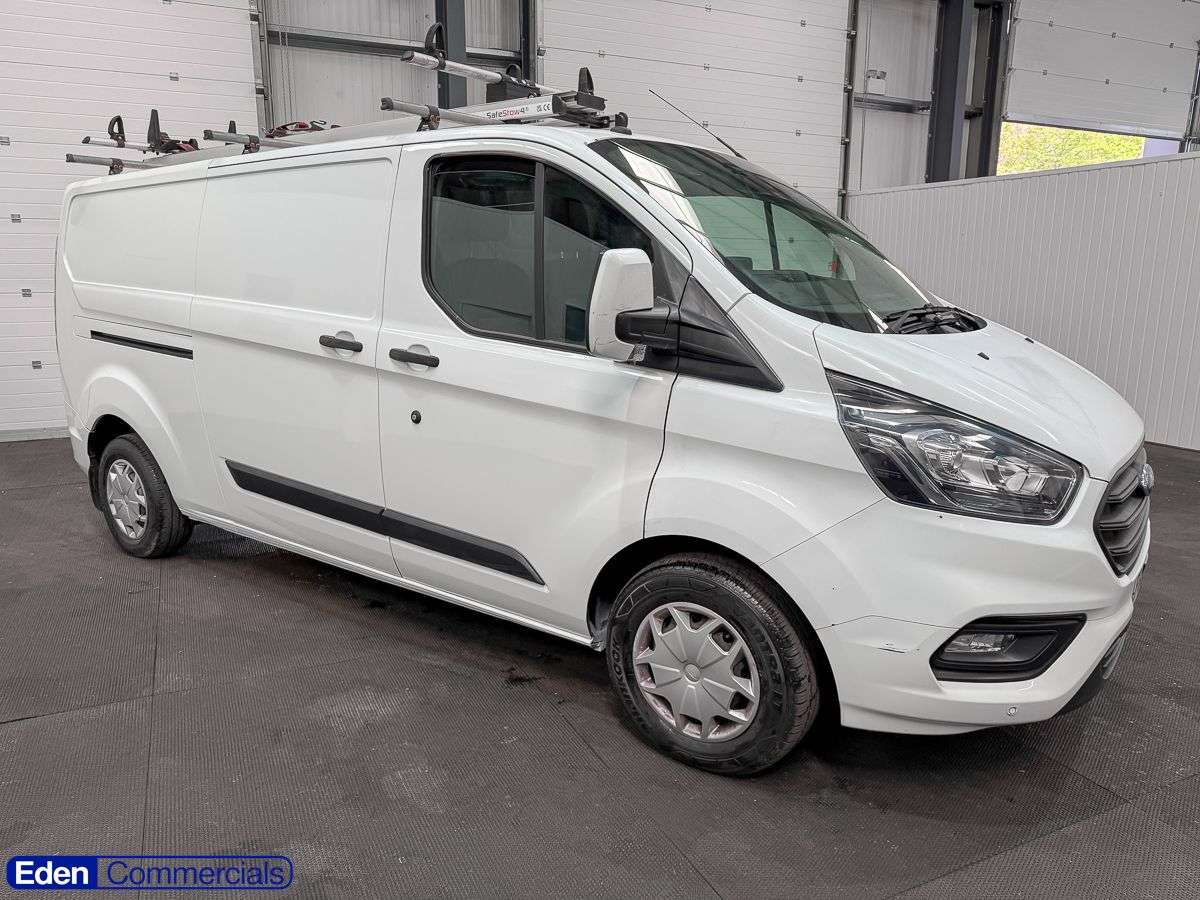A 2018 FORD TRANSIT CUSTOM 2.0 300 EcoBlue Trend Panel Van 5dr Diesel Manual L2 H1 Euro 6 (105 ps) FOR A 2018 FORD TRANSIT CUSTOM 2.0 300 EcoBlue Trend Panel Van 5dr Diesel Manual L2 H1 Euro 6 (105 ps) FOR