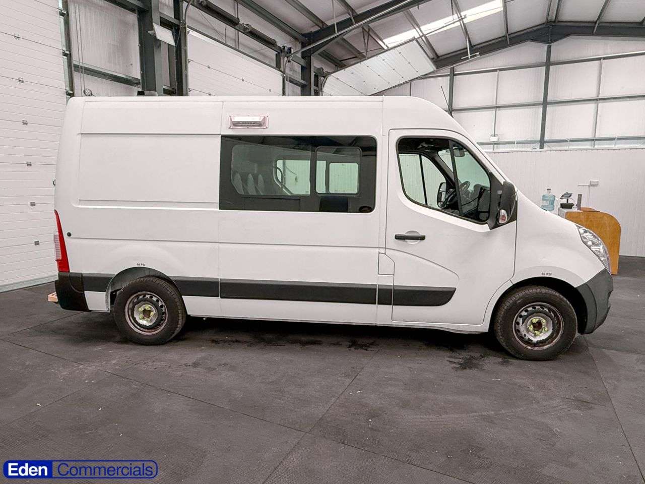 A 2019 VAUXHALL MOVANO 2.3 CDTi 3500 FWD L2 H2 Euro 6 (130 ps) * WELFARE / CREW / MESS * WELFARE + A 2019 VAUXHALL MOVANO 2.3 CDTi 3500 FWD L2 H2 Euro 6 (130 ps) * WELFARE / CREW / MESS * WELFARE +