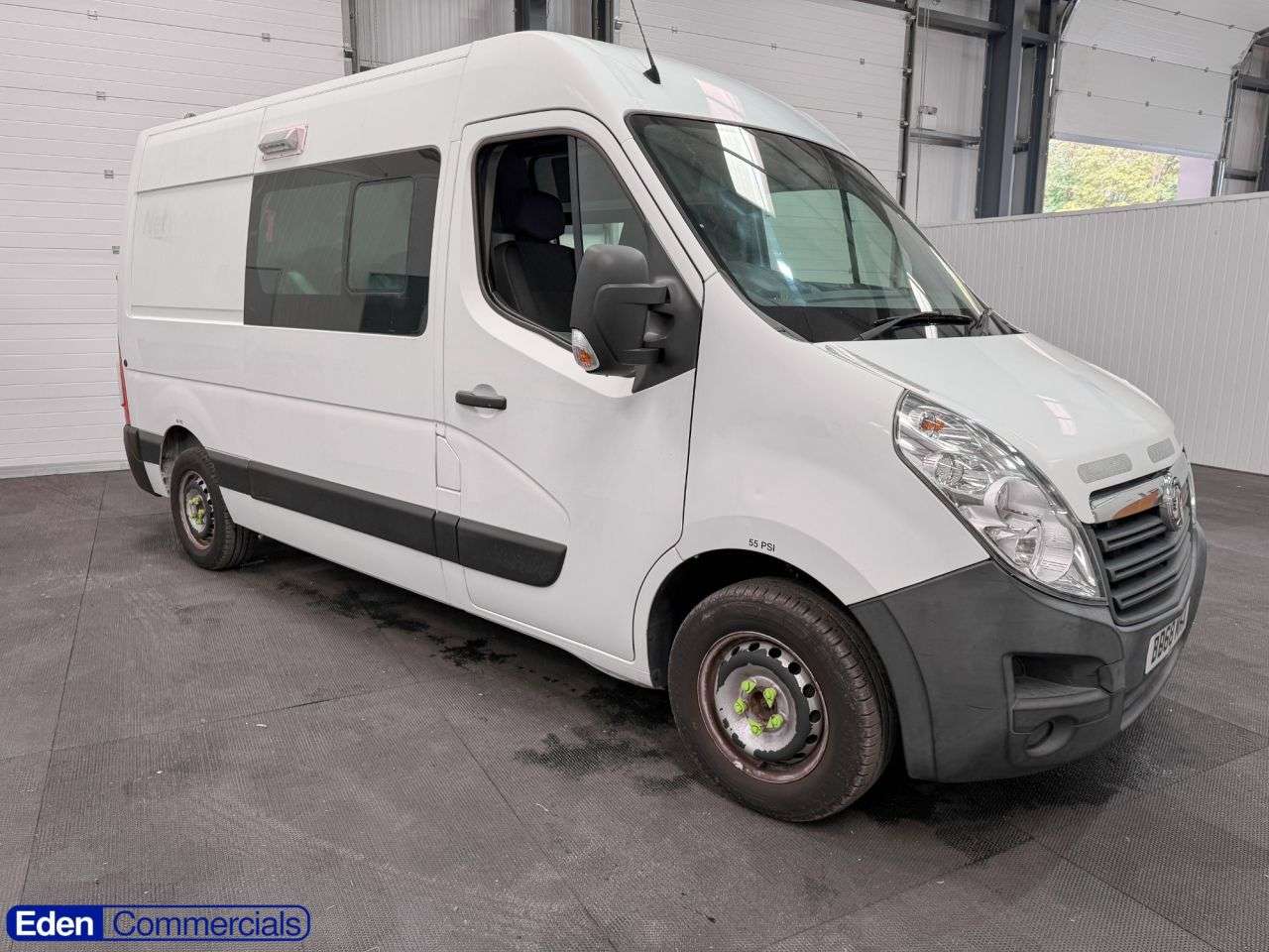 A 2019 VAUXHALL MOVANO 2.3 CDTi 3500 FWD L2 H2 Euro 6 (130 ps) * WELFARE / CREW / MESS * WELFARE + A 2019 VAUXHALL MOVANO 2.3 CDTi 3500 FWD L2 H2 Euro 6 (130 ps) * WELFARE / CREW / MESS * WELFARE +