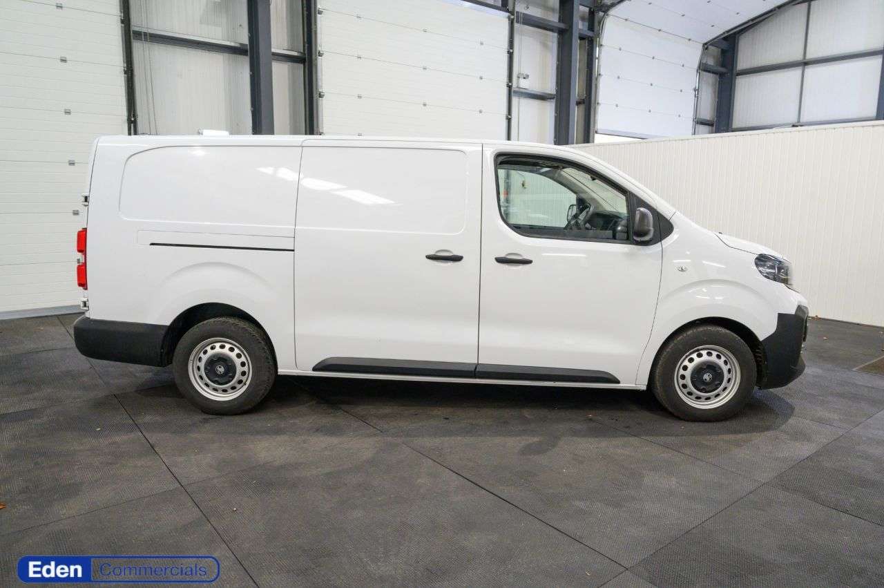 A 2024 VAUXHALL VIVARO 2.0 Turbo D Prime XL LWB Euro 6 (145 ps) * VAUXHALL WARRANTY APRIL 27 * VAU A 2024 VAUXHALL VIVARO 2.0 Turbo D Prime XL LWB Euro 6 (145 ps) * VAUXHALL WARRANTY APRIL 27 * VAU